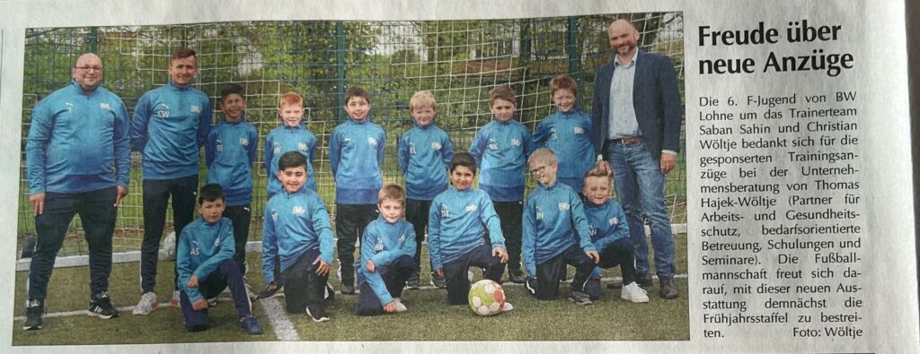 Zeitungsartikel über gesponserte Trainingsanzüge für die F-Jugend von BW Lohne